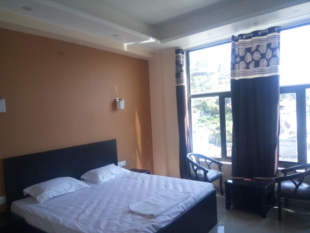 Hotel-78 Pithorāgarh Kültér fotó