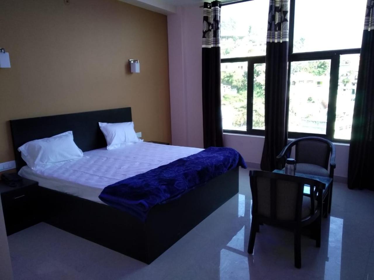 Hotel-78 Pithorāgarh Kültér fotó