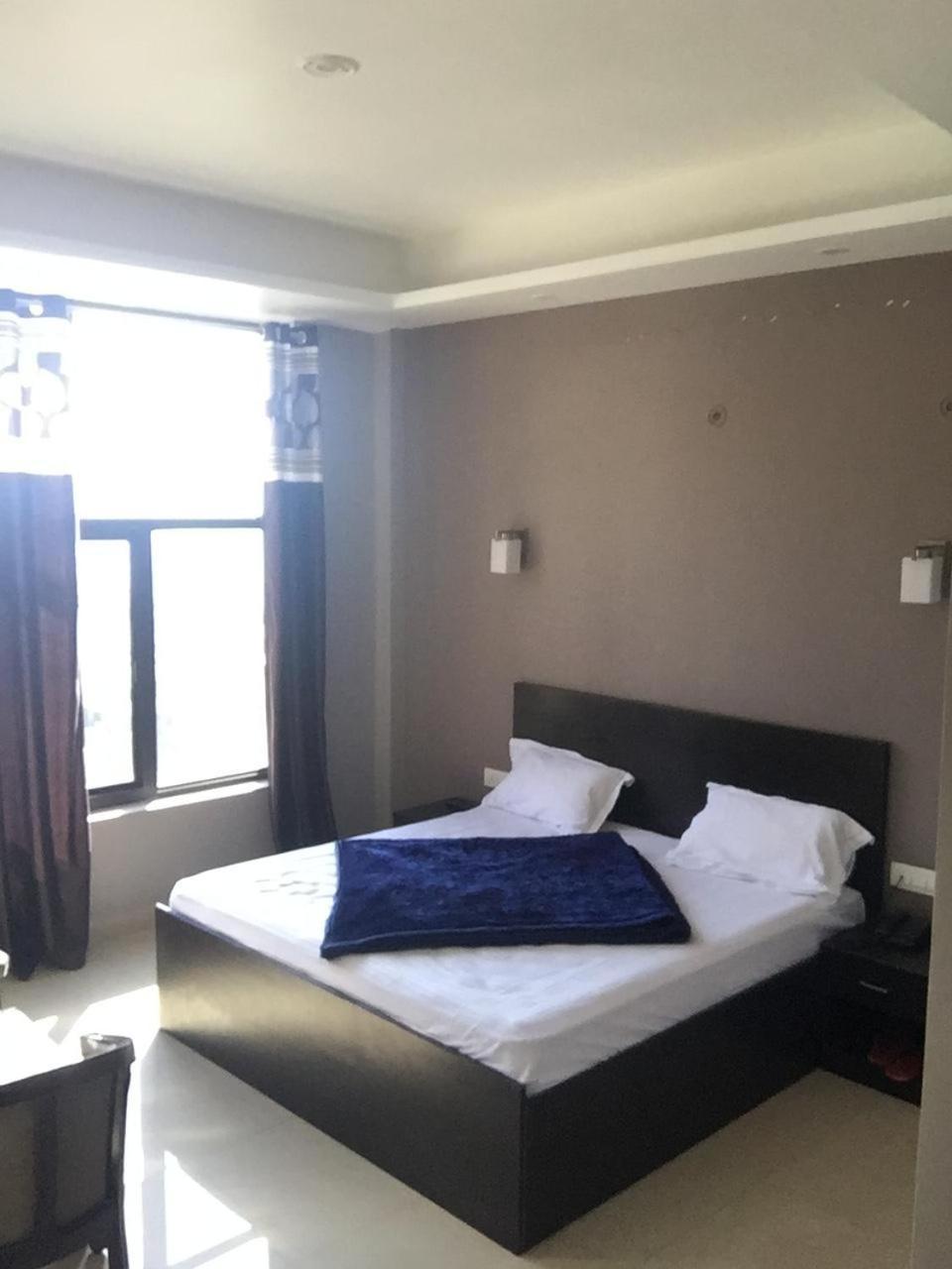 Hotel-78 Pithorāgarh Kültér fotó