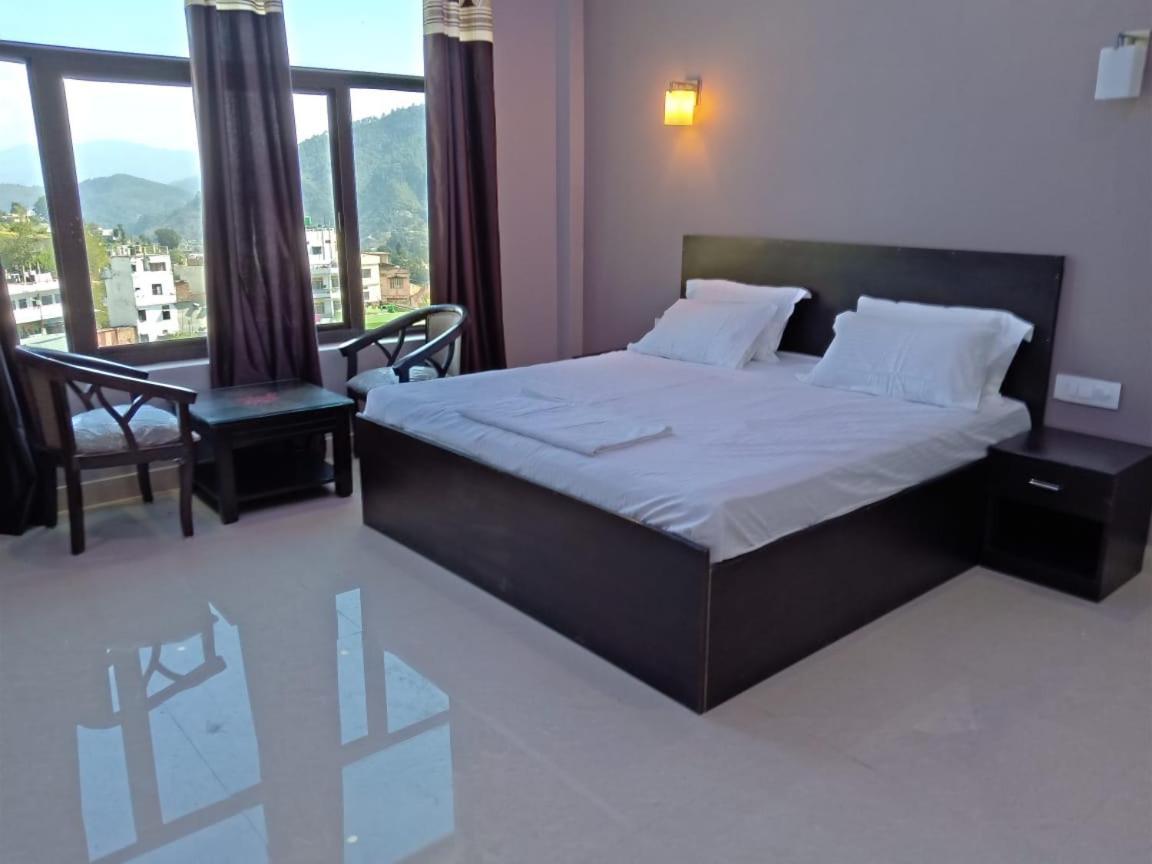 Hotel-78 Pithorāgarh Kültér fotó