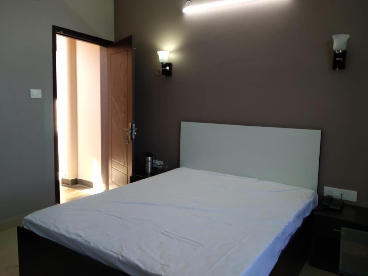 Hotel-78 Pithorāgarh Kültér fotó